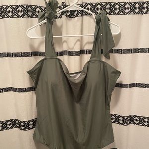 New without tags plus size one piece swim suit SHEIN 4X